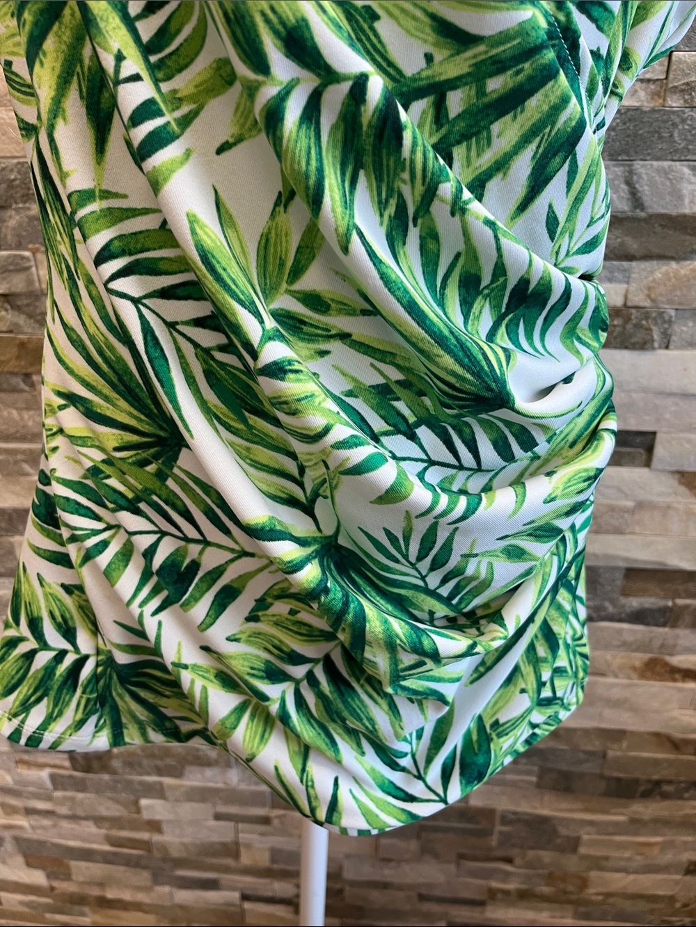 Marc New York White and Green Leaf Print Sleeveless Wrap Top - Picture 3 of 10